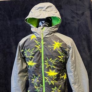 COLUMBIA THERMAL COIL BOY'S GRAY PRINT LINED HOODED JACKET/SIZE MEDIUM/PRE-OWNED